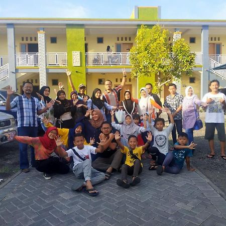 R3 Brawijaya Homestay Banyuwangi  Extérieur photo