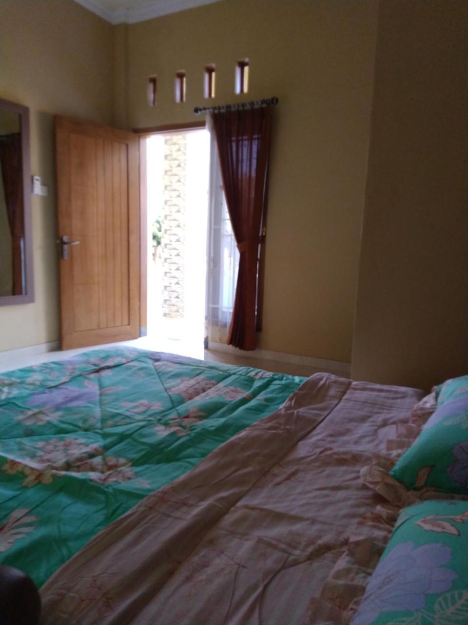 R3 Brawijaya Homestay Banyuwangi  Extérieur photo