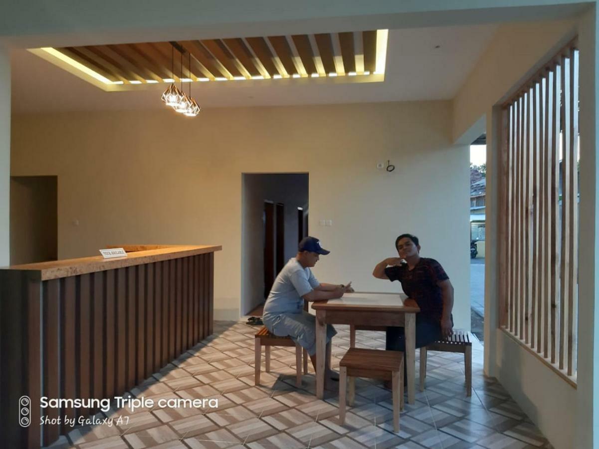 R3 Brawijaya Homestay Banyuwangi  Extérieur photo