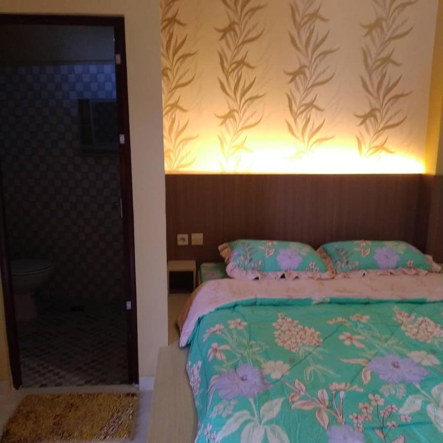 R3 Brawijaya Homestay Banyuwangi  Extérieur photo