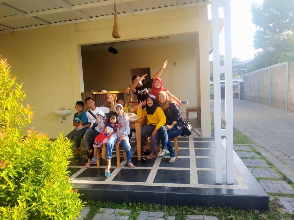 R3 Brawijaya Homestay Banyuwangi  Extérieur photo